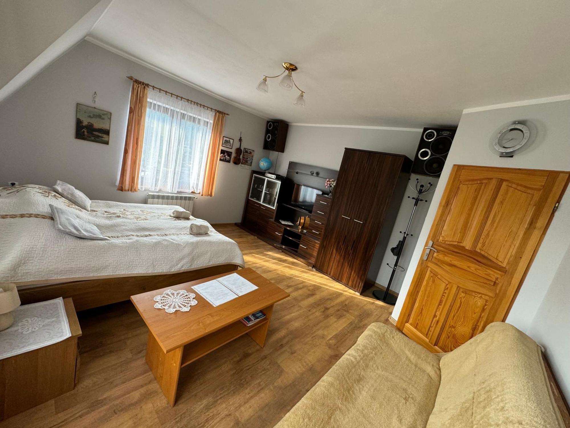 Gut Apartment Poronin Eksteriør billede